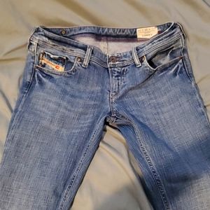 Diesel women's W28 L34 Blue Jeans